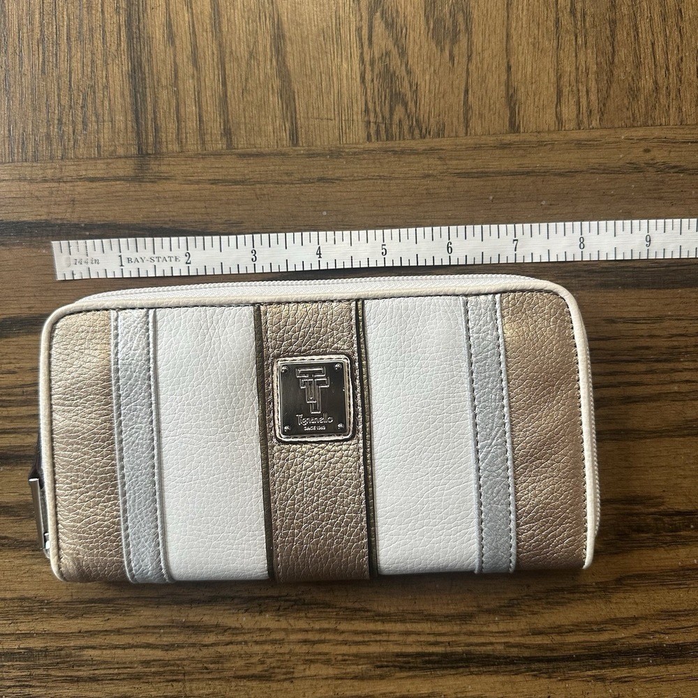 Tignanello Zip Around Wallet Rose Gold Silver Metallic White Leather Cards *READ - Picture 14 of 16
